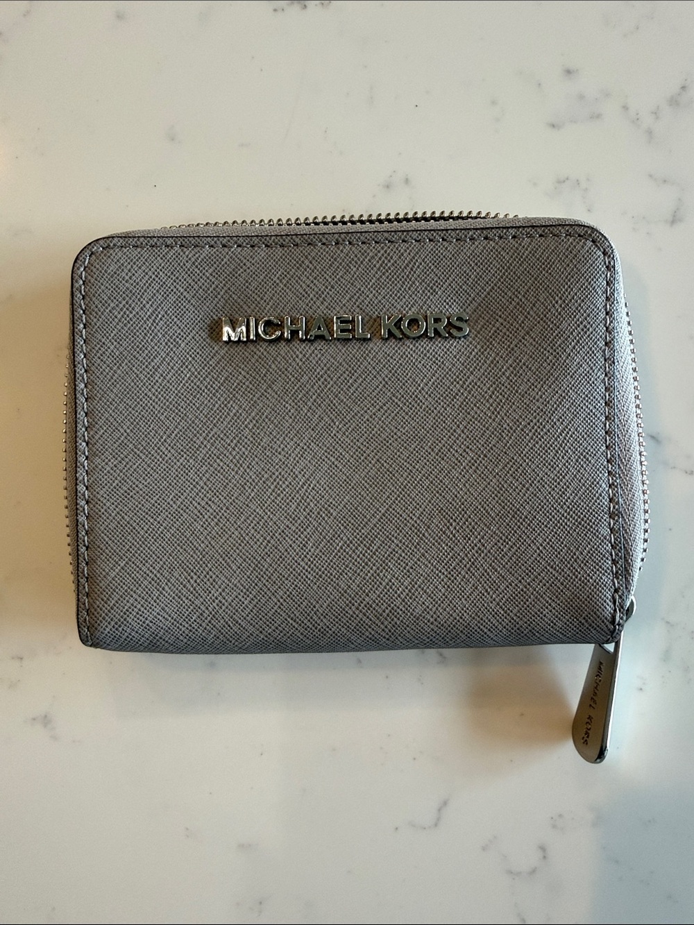 Michael Kors Zip-Around Saffiano Wallet - Light Gray